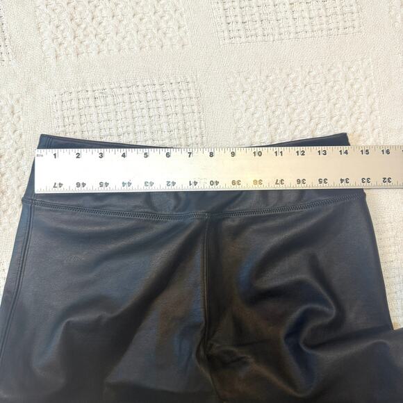 Nordstrom Rack medium high rise faux leather leggings P 2776 - Picture 2 of 10